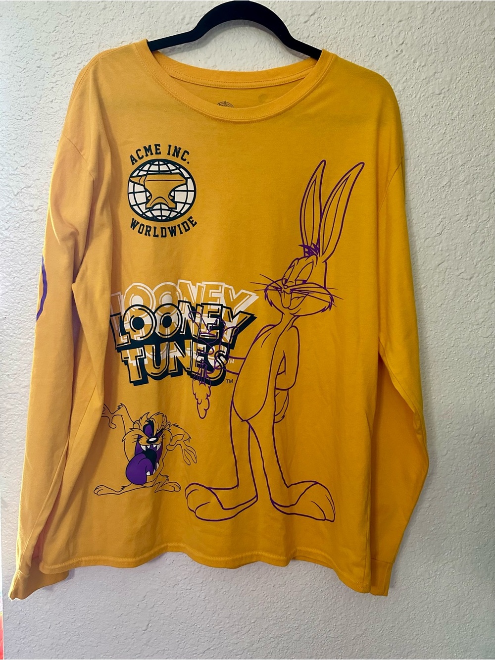Warner Bros. Looney Tunes Yellow Graphic Tee with Bugs Bunny Print